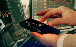 Smartphones Show Promise in Detecting Early Dopamine Loss in Parkinson’s